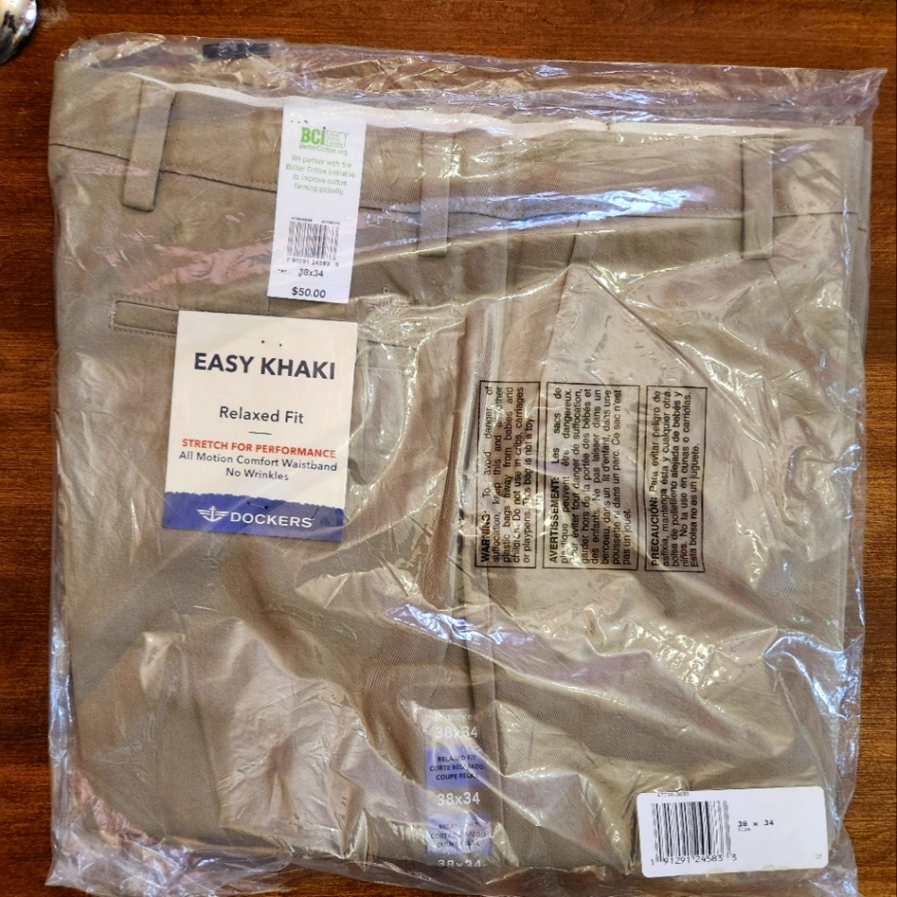 Dockers Khaki pants relaxed fit